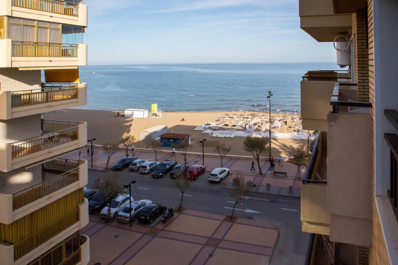 Beachfront Apartment In Fuengirola New Exterior photo