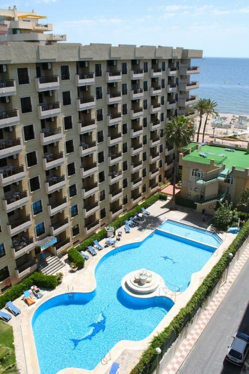 Beachfront Apartment In Fuengirola New Exterior photo